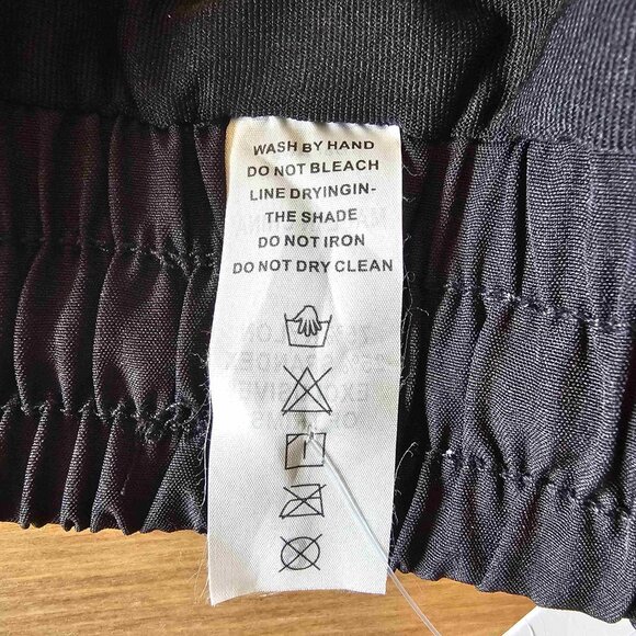 Lululemon Short, Women's, US 8, Black NWT - Picture 5 of 7